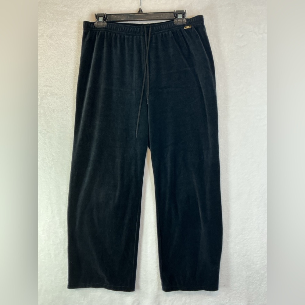 Elegant Black Wide Leg Women's Trousers - Picture 2 of 7
